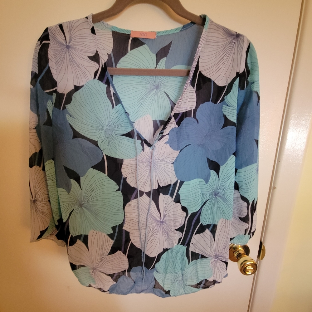 Forever 21 Blue Flower Print Sheer Top szSML